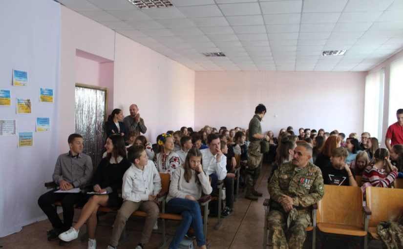 У Бердянському ліцеї за участі «Яворини» відбулася конференція «Історія українського війська»