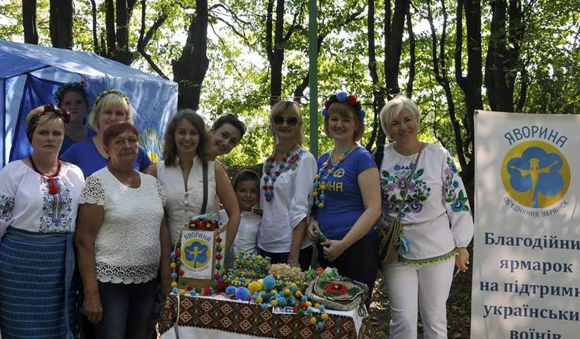 В Олеську яворинки провели благодійний ярмарок на підтримку дітей учасників війни
